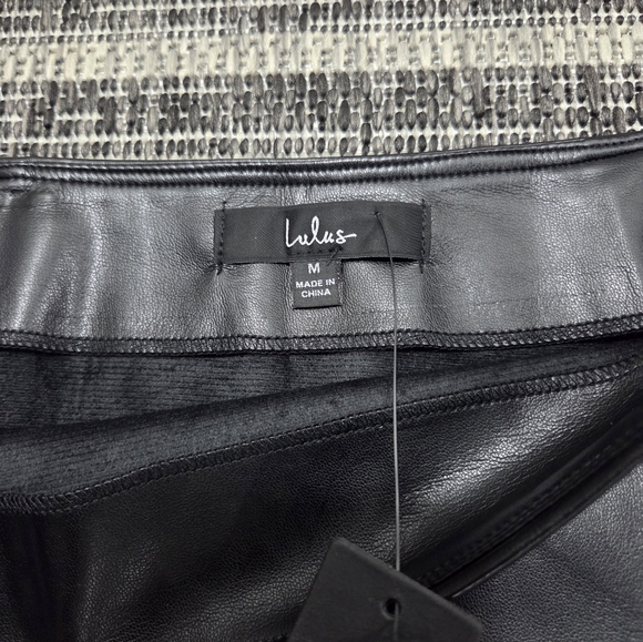 NWT Lulus Black Vegan Faux Leather Zip Front Mini Skirt - Size M Date Night Out - Picture 8 of 12